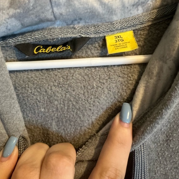 Cabelas Hoodie - Picture 4 of 4